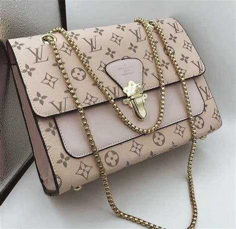 producto mas barato de louis vuitton|carteras Louis Vuitton precios.